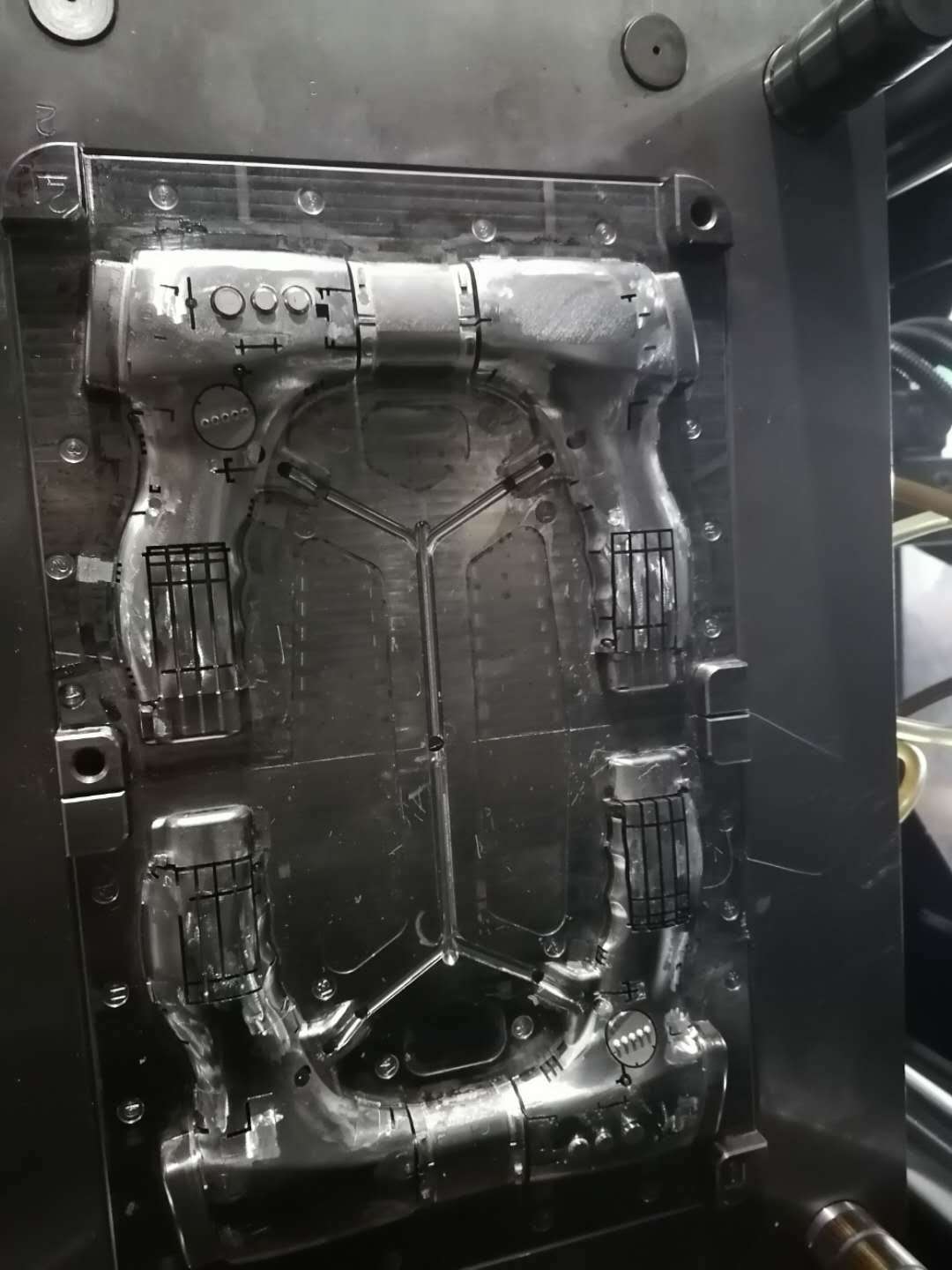 额温枪模具